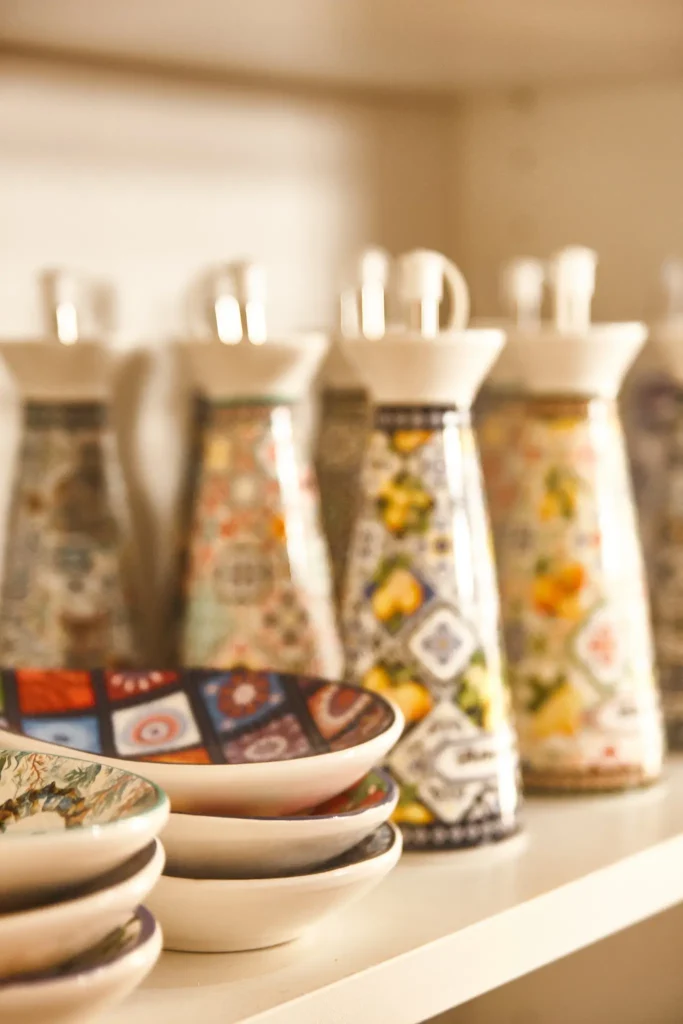 ceramica Alicantina aceitero y cucharas